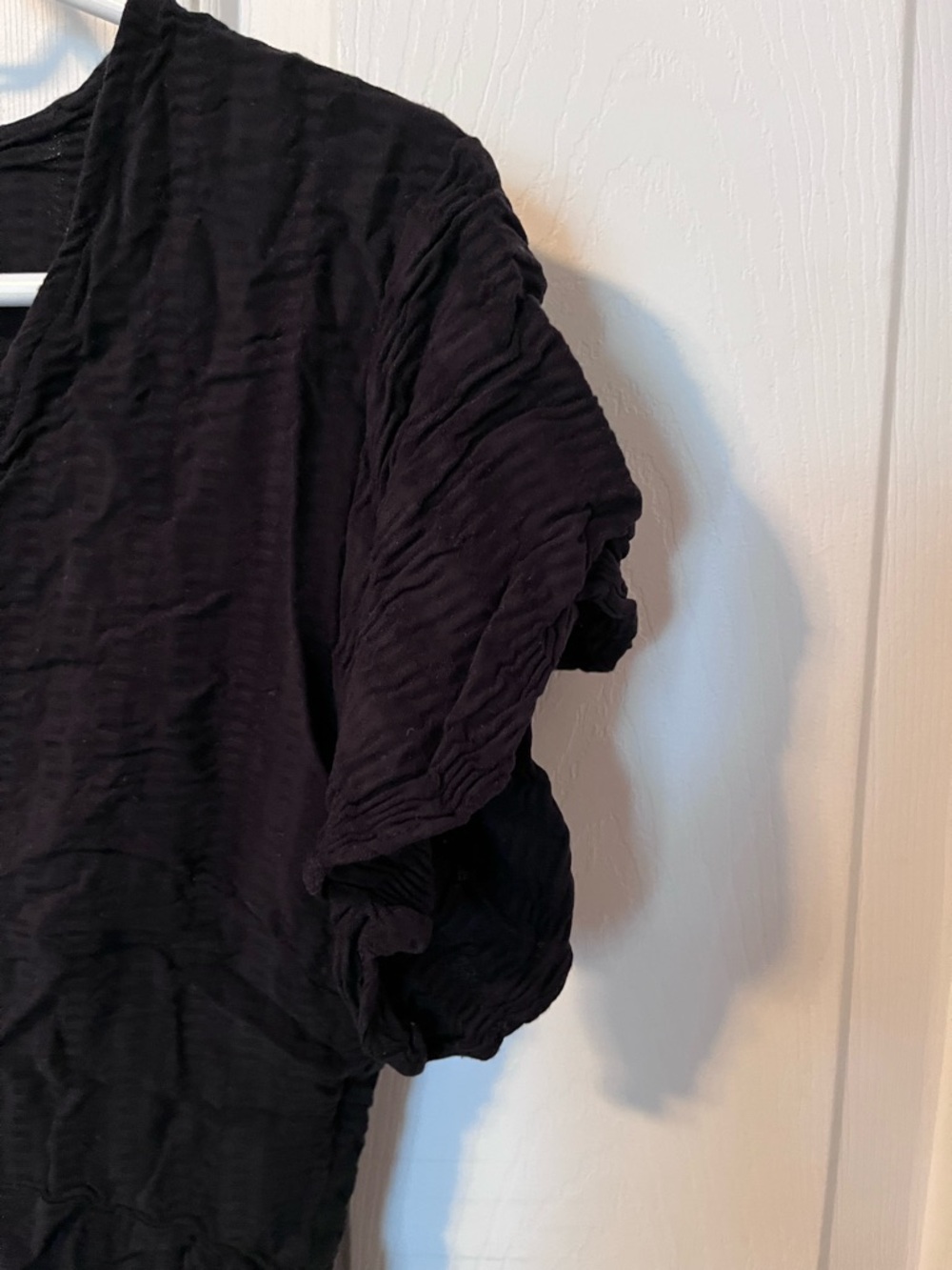 Black Short-Sleeve Ruffled Button Front Top - Picture 4 of 5